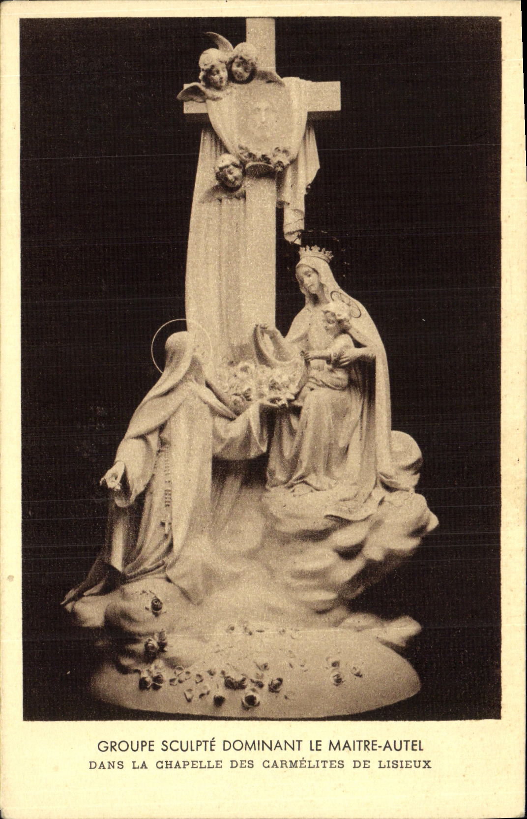 CPA Lisieux Groupe sculpte dominant le maitre autel dans la chapelle des carmelites de Lisieux 