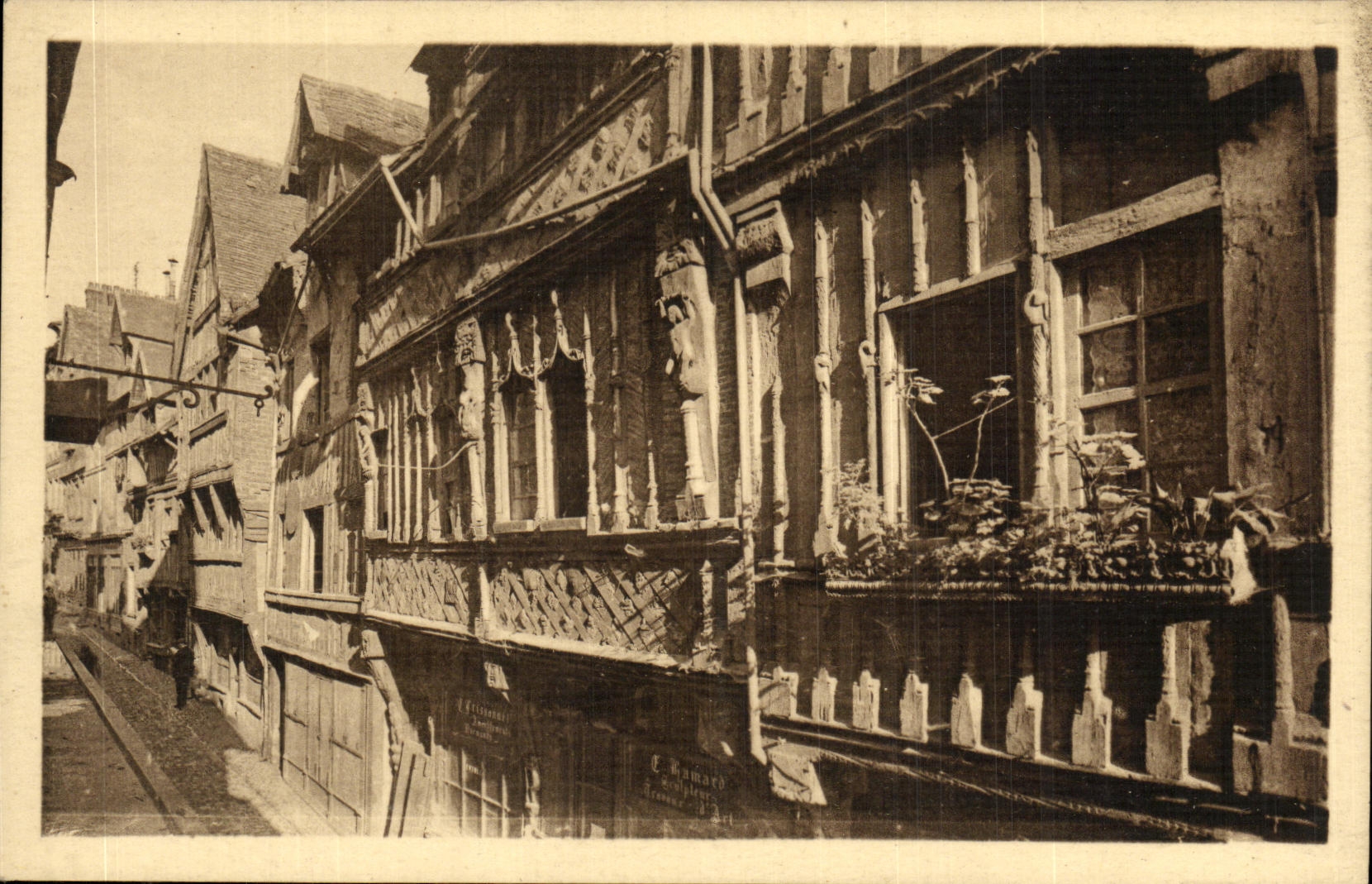 CPA Lisieux Vieux Manoir Rue aux fevres
