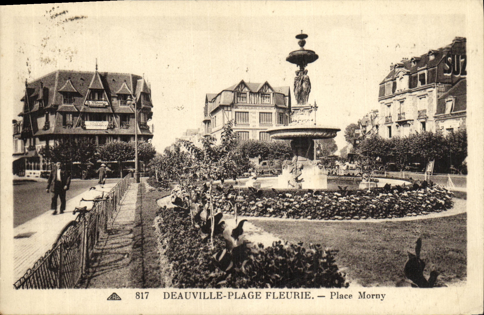 Deauville-Plage-Fleurie — Place Morny — C.P.A. 817