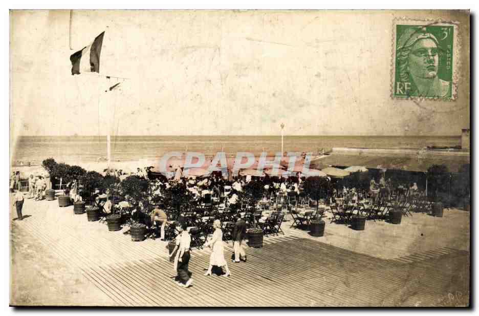 CPA Deauville La Plage Fleurie Bar du soleil La mer