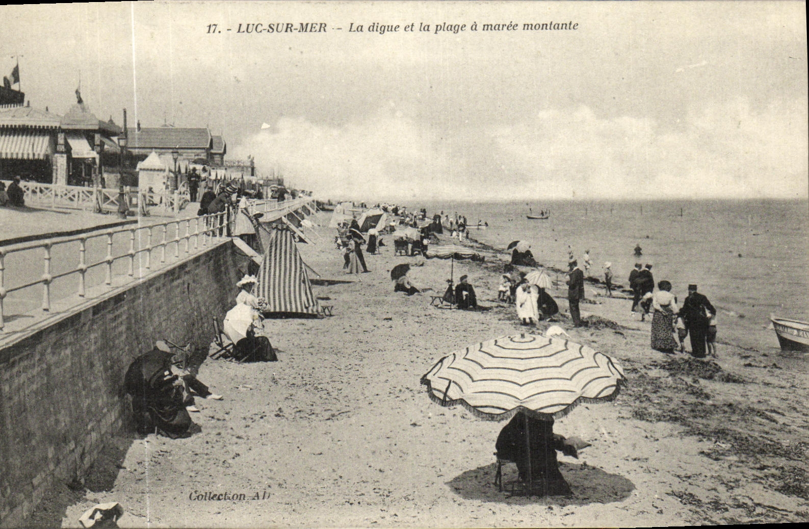 CPA Luc Sur Mer La Digue et La Plage a Maree Montante 