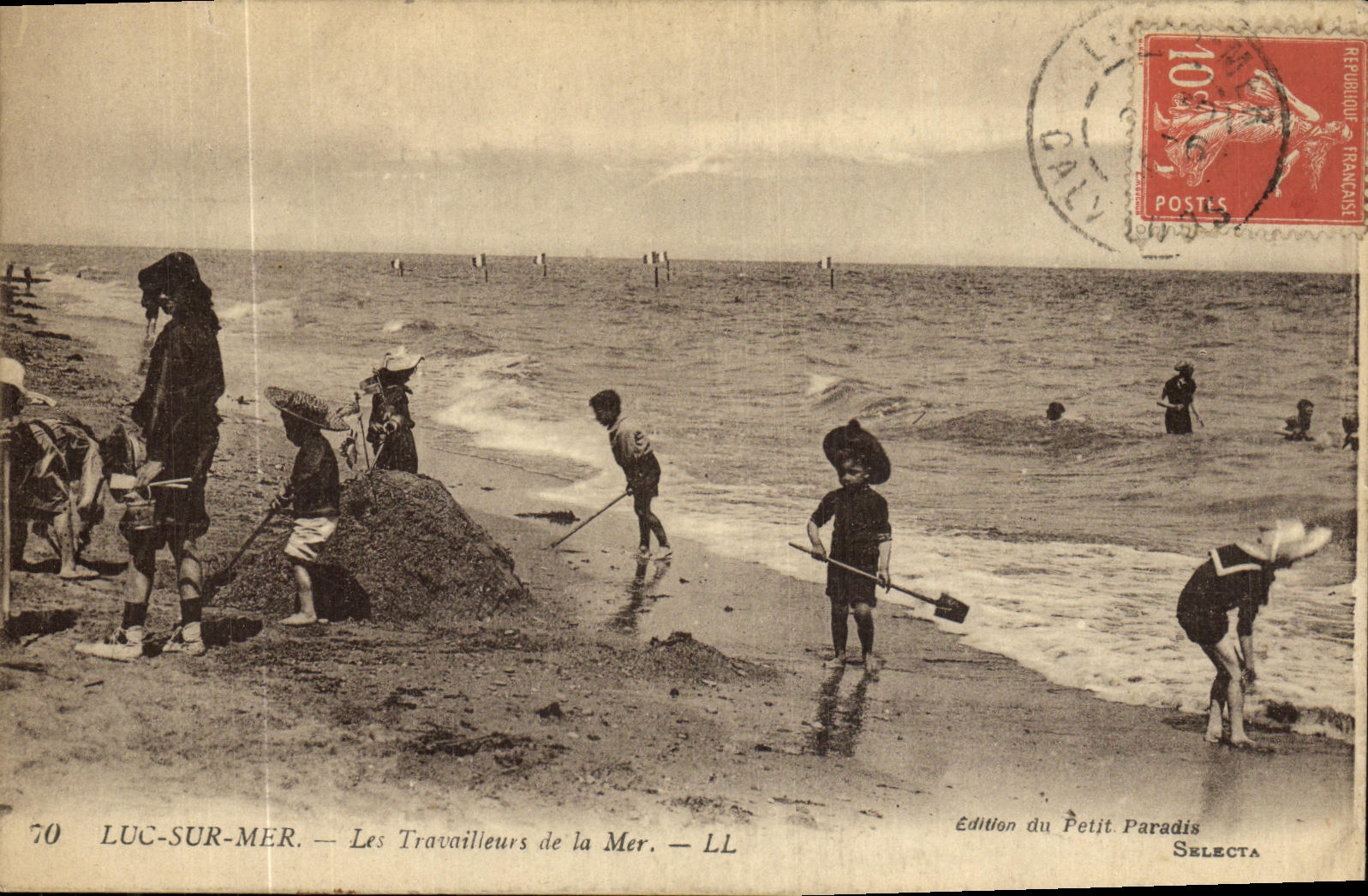 CPA Luc Sur Mer Les Travailleurs de la Mer Enfants
