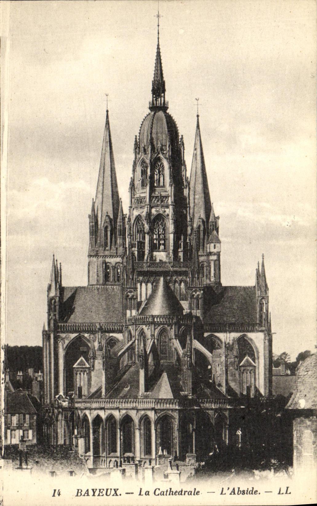 Bayeux — La Cathédrale — L'Abside — LL