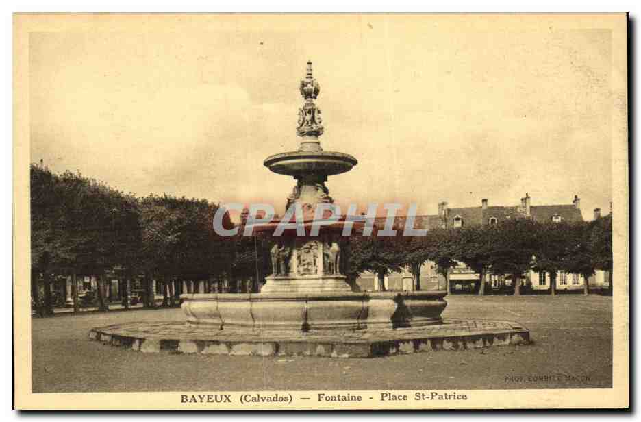 Bayeux (Calvados) — Fontaine - Place St-Patrice — Phot. Combike Macon