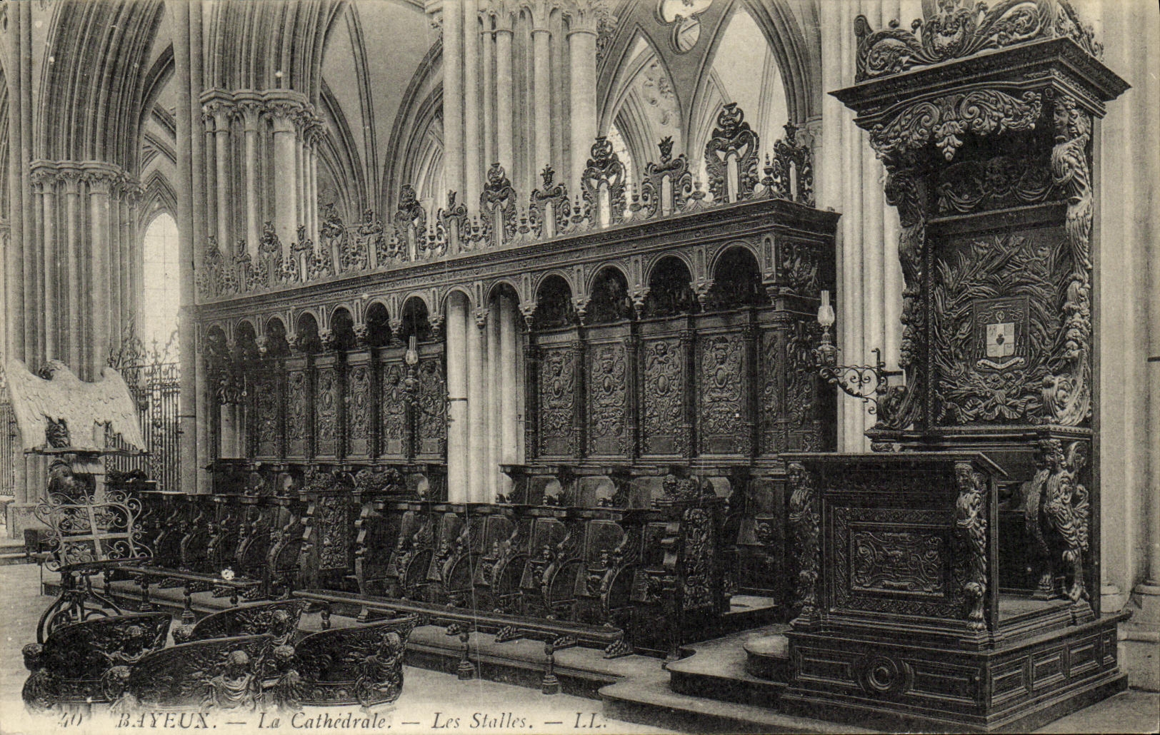 Bayeux — La Cathédrale — Les Stalles — I.L.