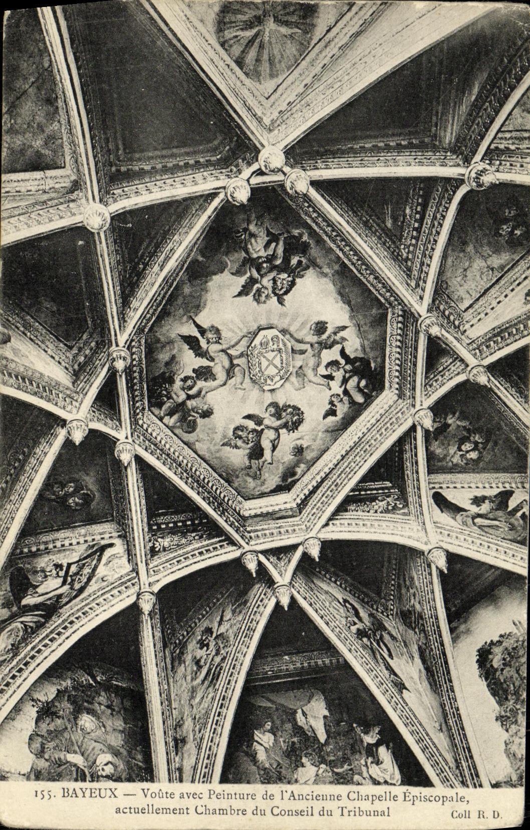Bayeux — Voûte avec Peinture de l'Ancienne Chapelle Épiscopale, actuellement Chambre du Conseil du Tribunal