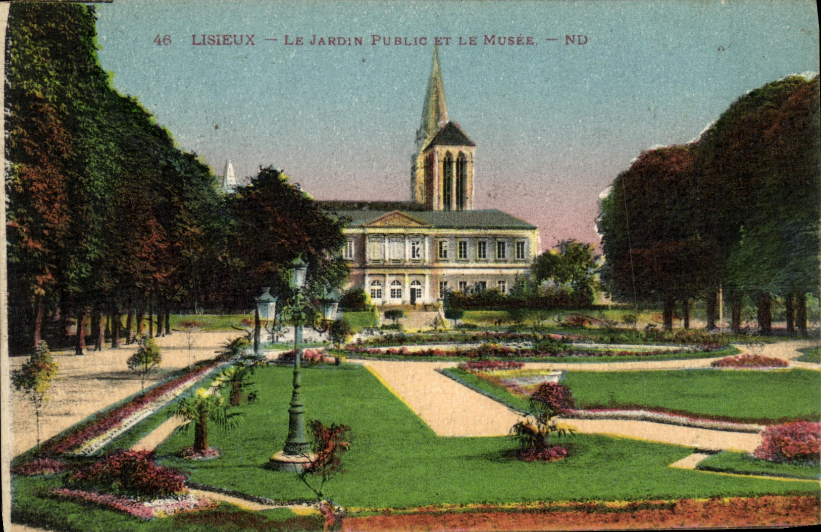 Lisieux — Le Jardin Public et le Musée — ND