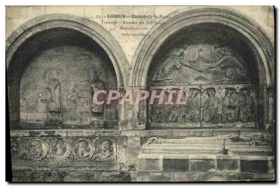 Lisieux - Cathédrale St-Pierre - Transept - Arcades du XIIe siècle - Médailles très rentourquables