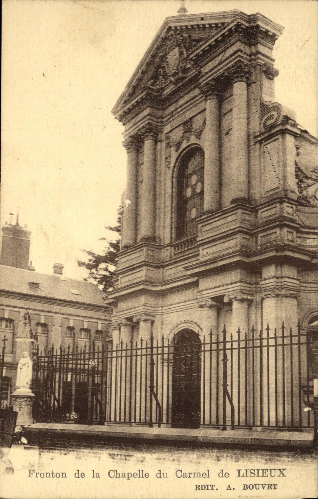 Fronton de la Chapelle du Carmel de Lisieux — Édit. A. Bouvet