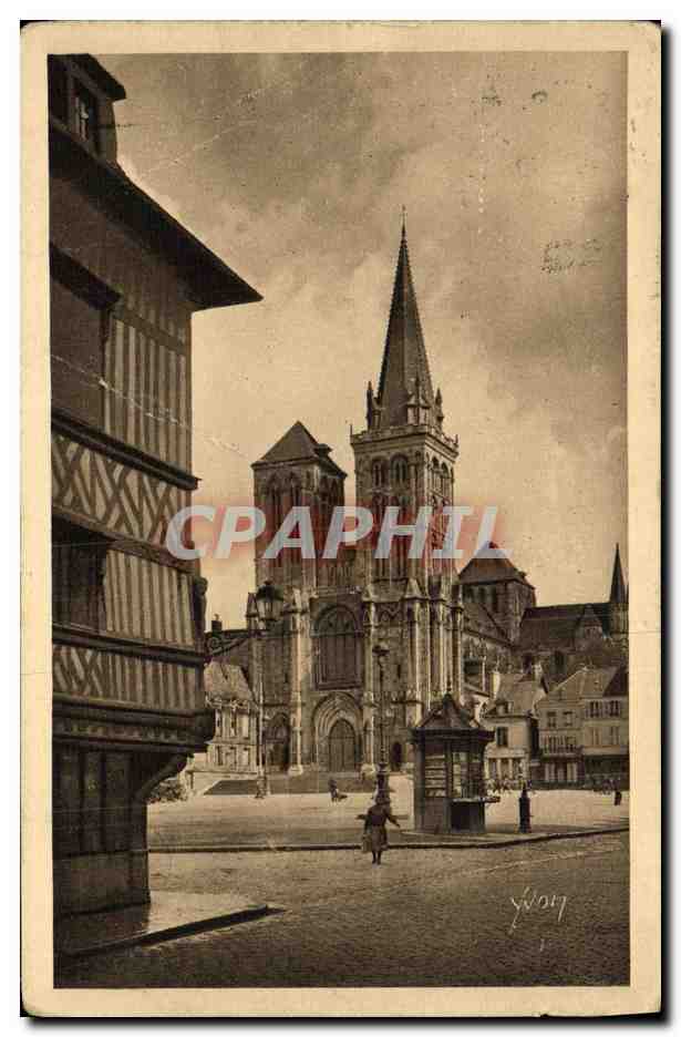 CPA Lisieux La Cathedrale Saint Pierre 