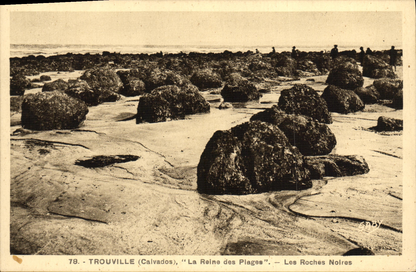 Trouville (Calvados), "La Reine des Plages" — Les Roches Noires — Gaby, n°78