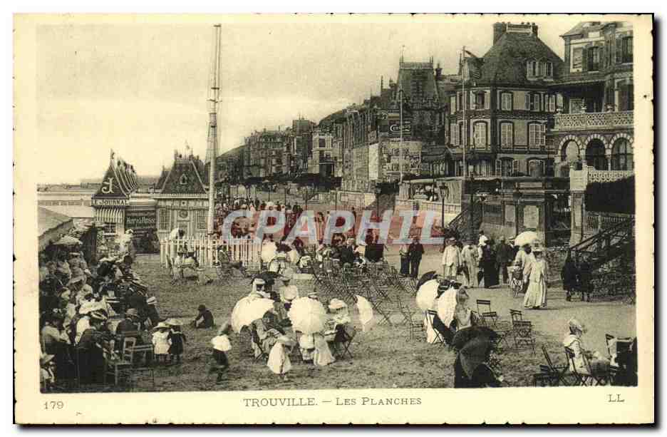CPA Trouville Les Planches 