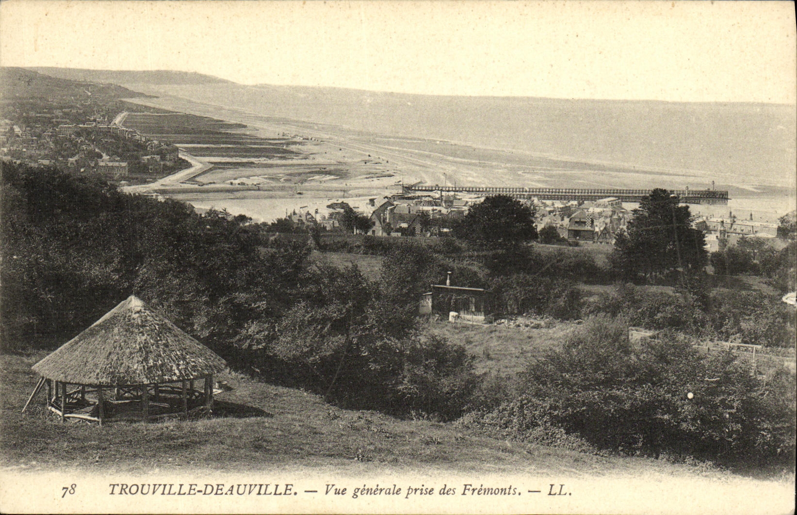 Trouville-Deauville — Vue générale prise des Frémonts — LL. — n°78