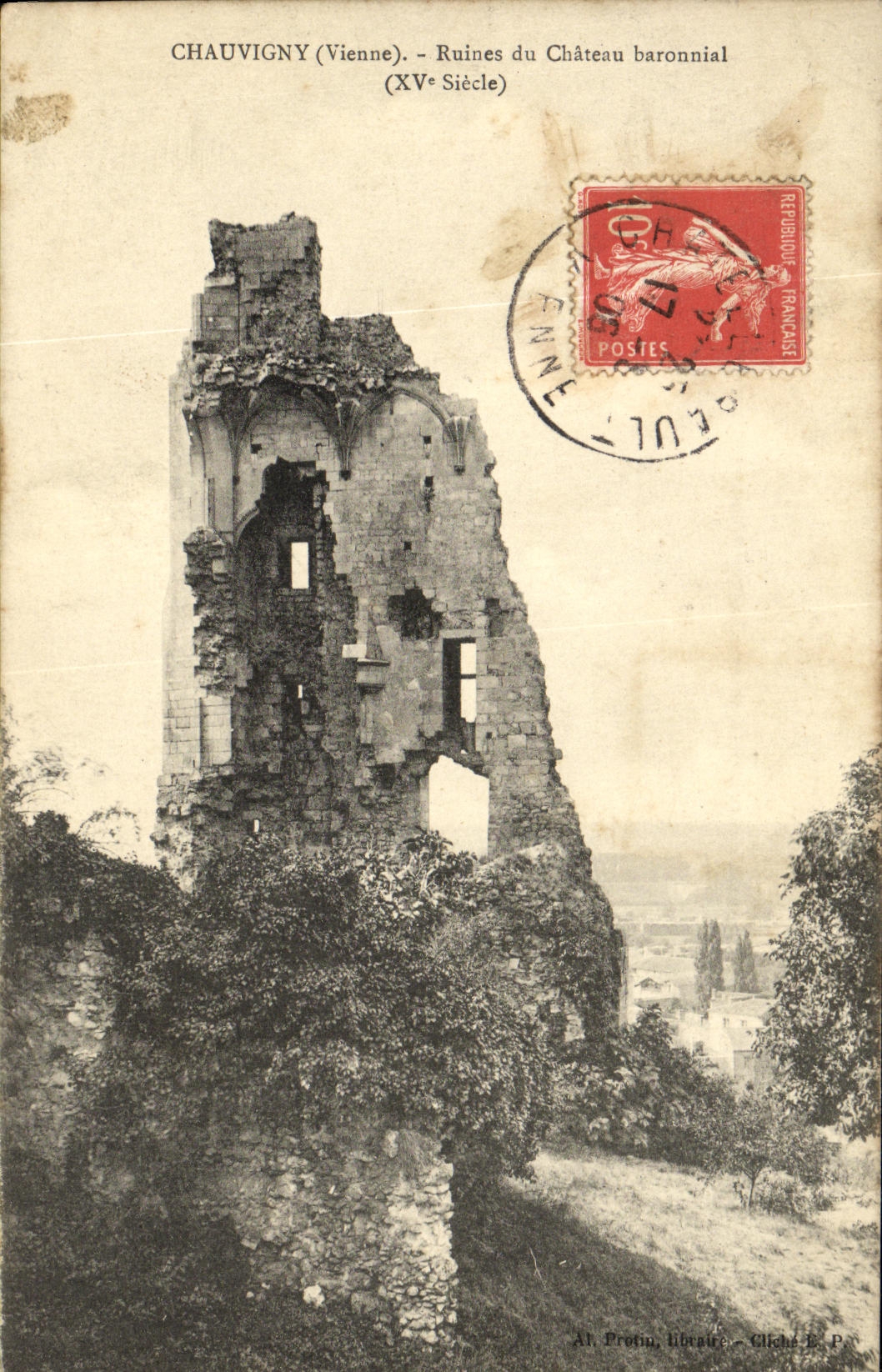 CPA Chauvigny Ruines du Chateau baronnial