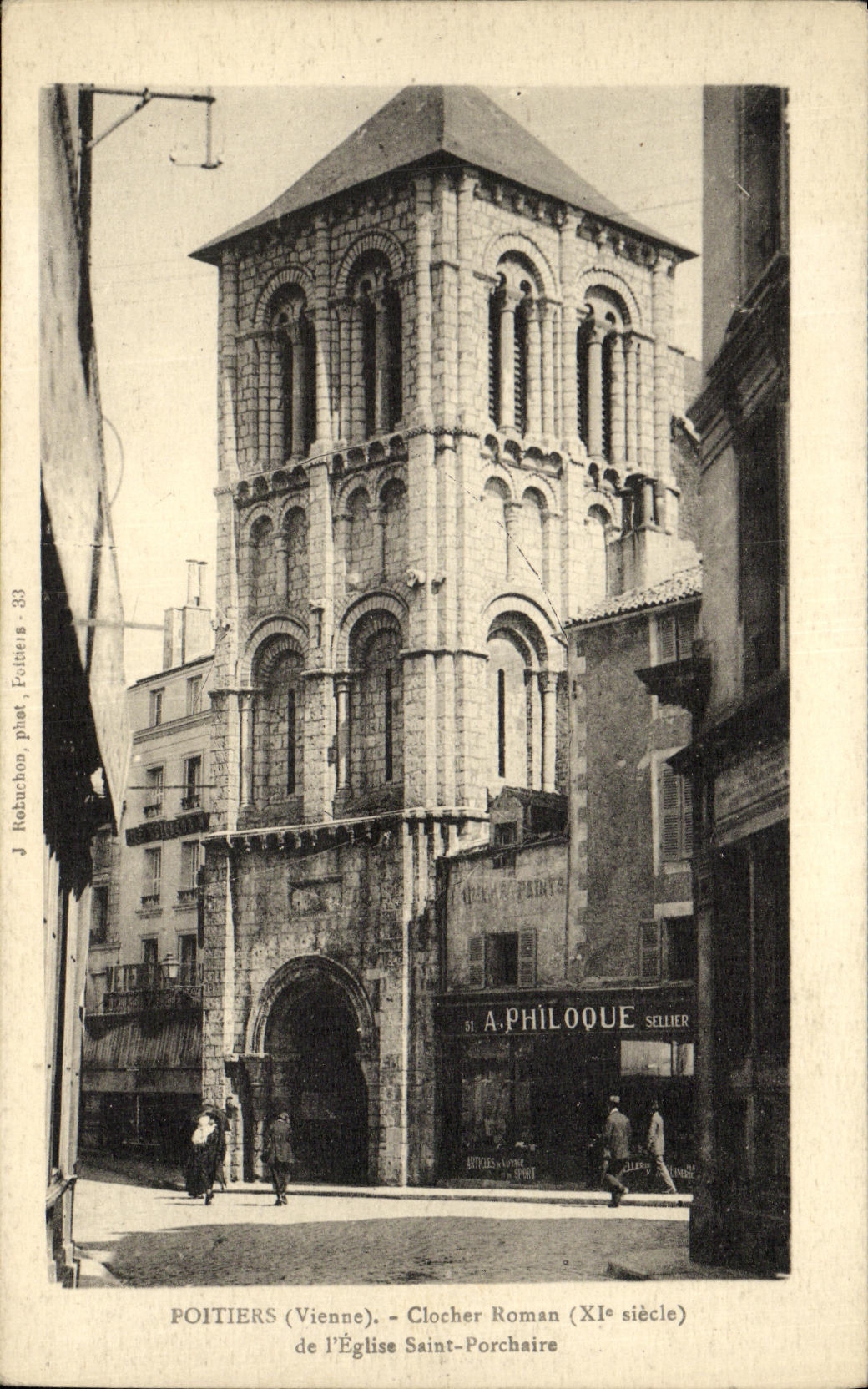 Poitiers (Vienne) - Clocher Roman (XIe siècle) de l'Église Saint-Porchaire — J. Rebuchon, phot. Poitiers - 33