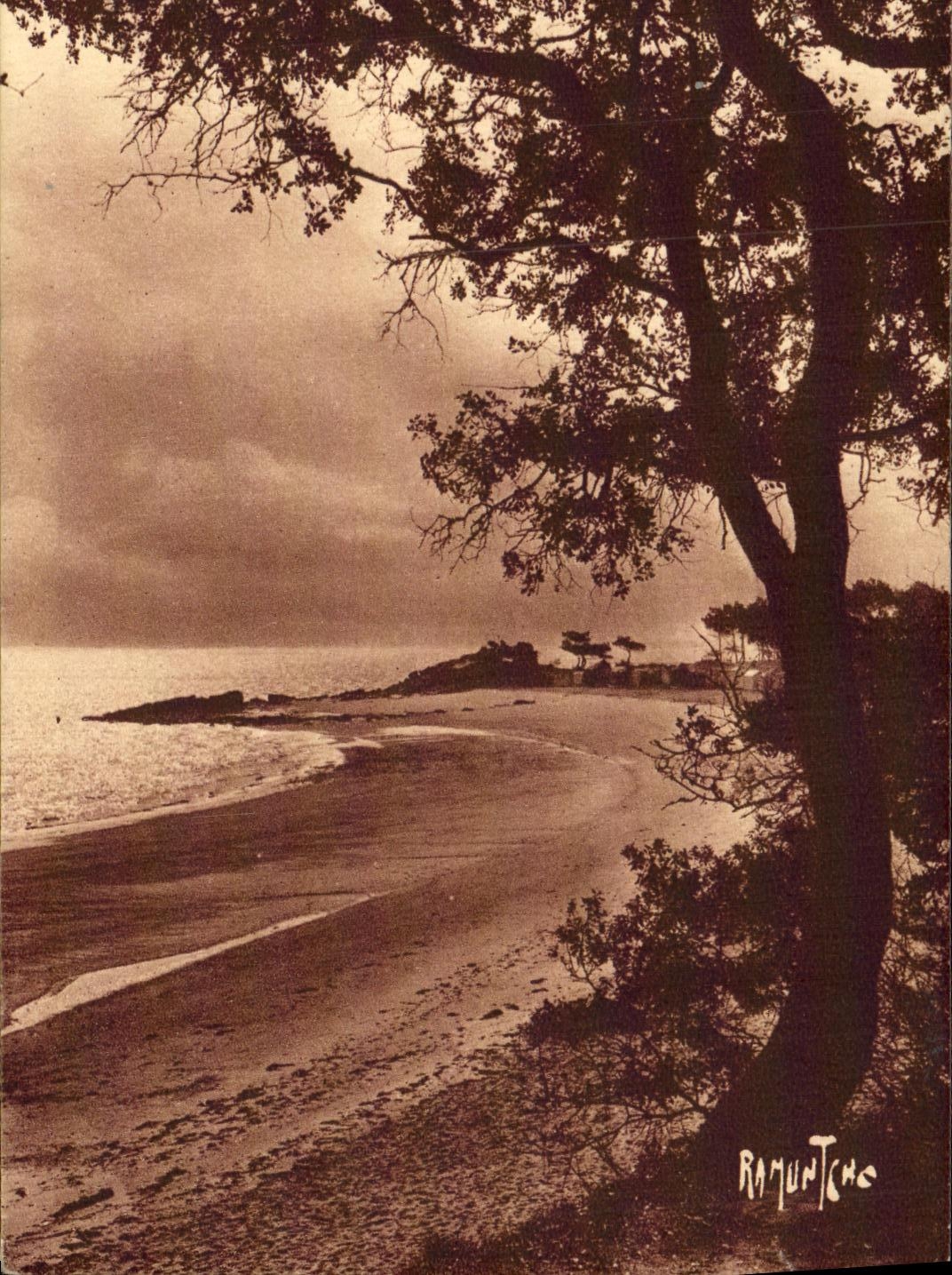 Plage des Dames — L'Île de Noirmoutier — Le Bois de la Chaise — Éditions Artistiques Raymond Bergevin
