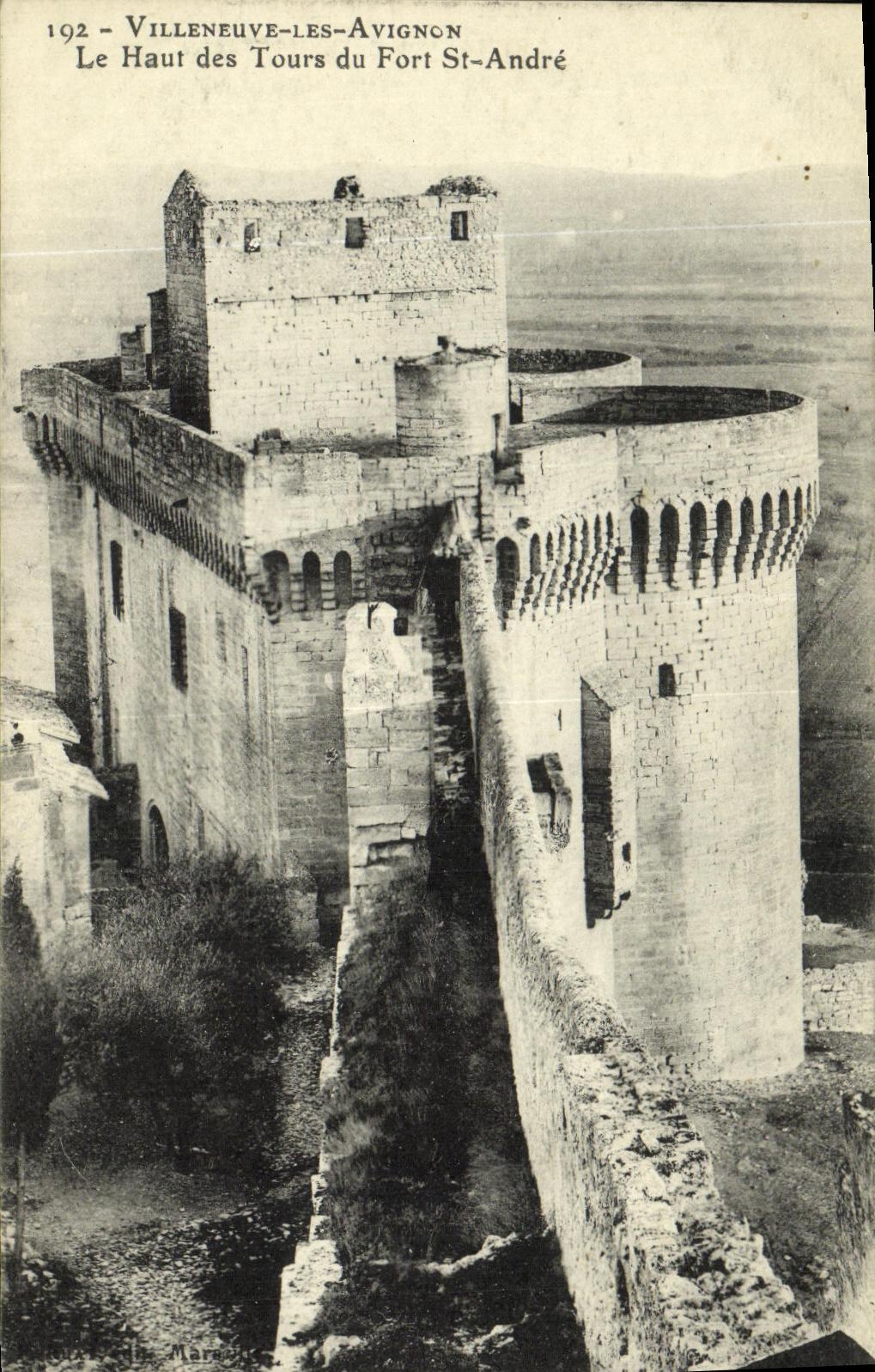 Villeneuve-lès-Avignon — Le Haut des Tours du Fort St-André — éditeur Mara