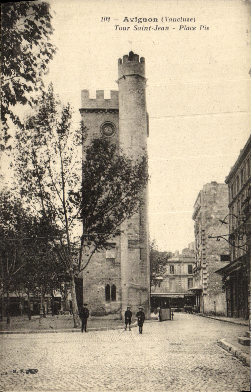 CPA Avignon Tour Saint Jean Place Pie