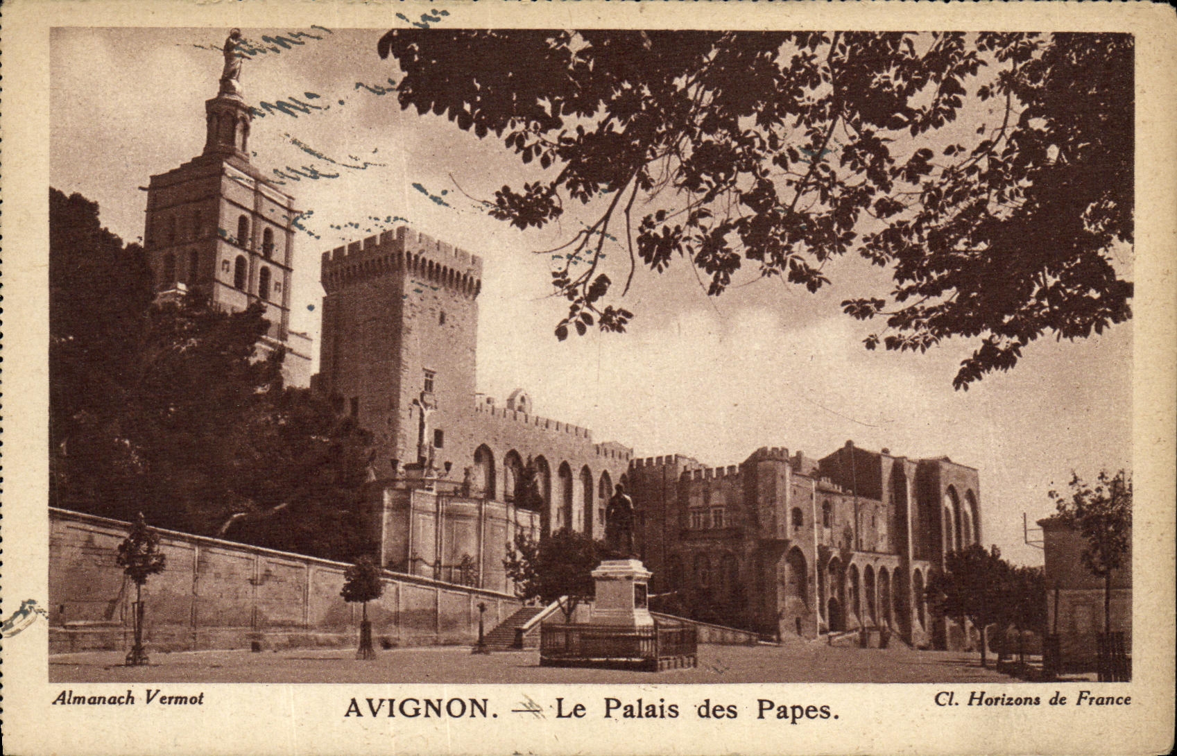 CPA Avignon Les Palais des Papes 