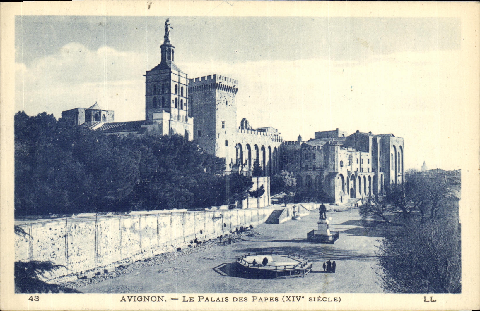 CPA Avignon Le Palais des Papes 