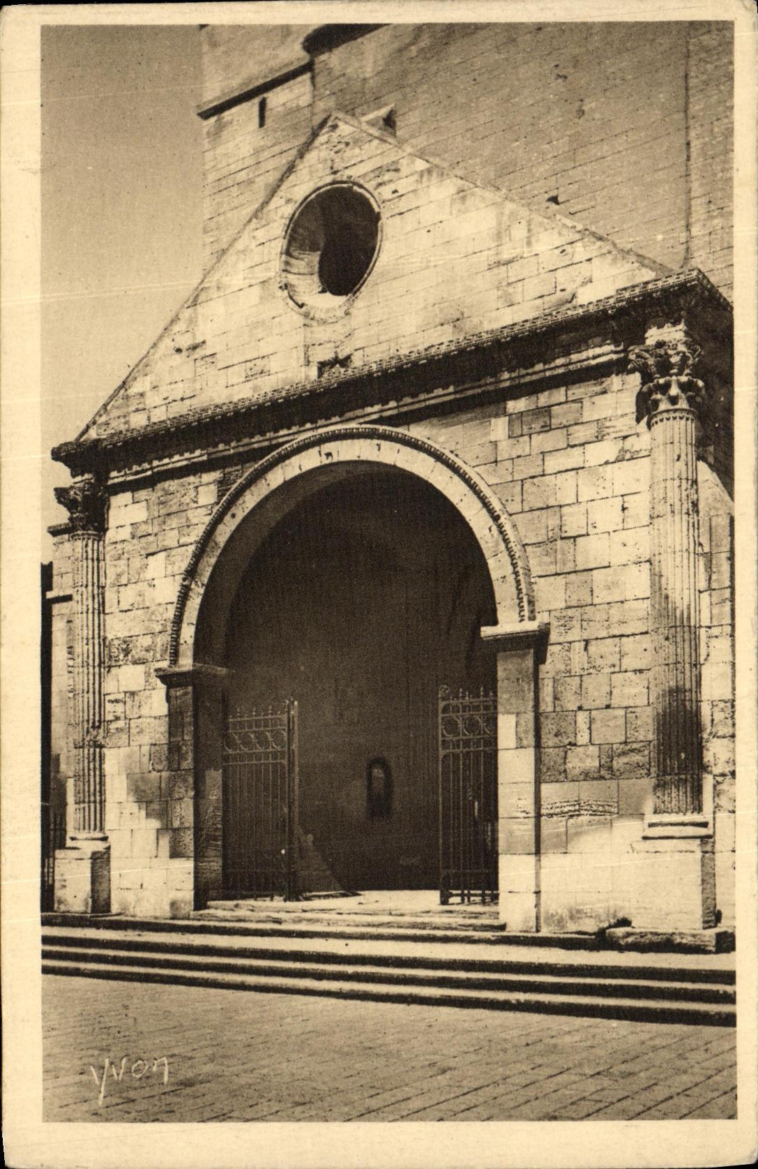 CPA Avignon Porche de la Cathedrale