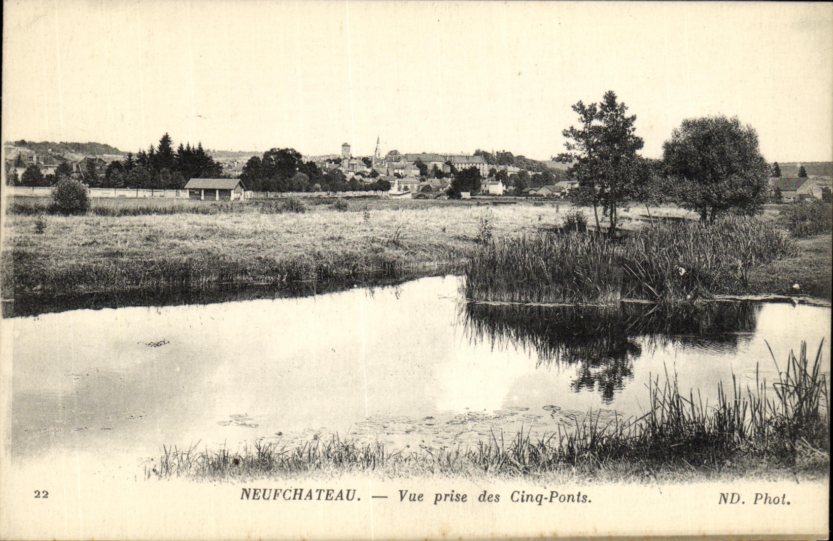 CPA Neufchateau Vue Prise des Cing ponts