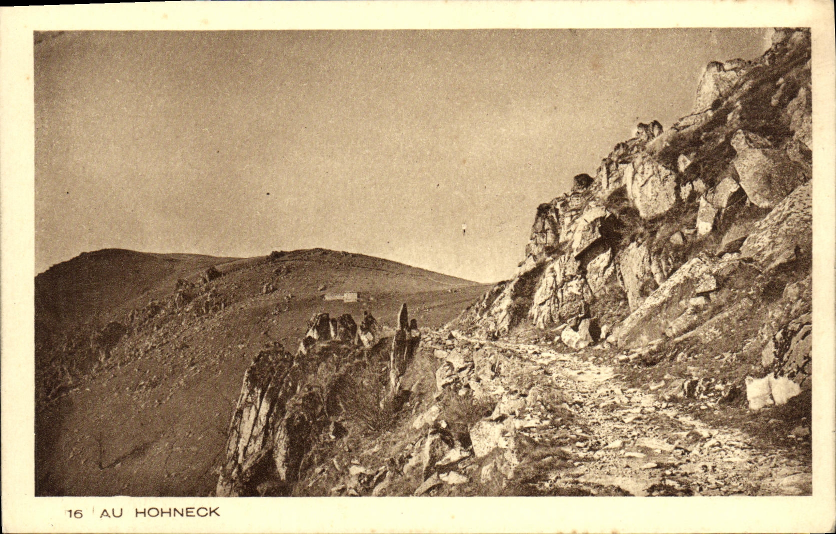 Au Hohneck — vue de rochers et sentier — série 16, édit. Braun & Cie, Dornach