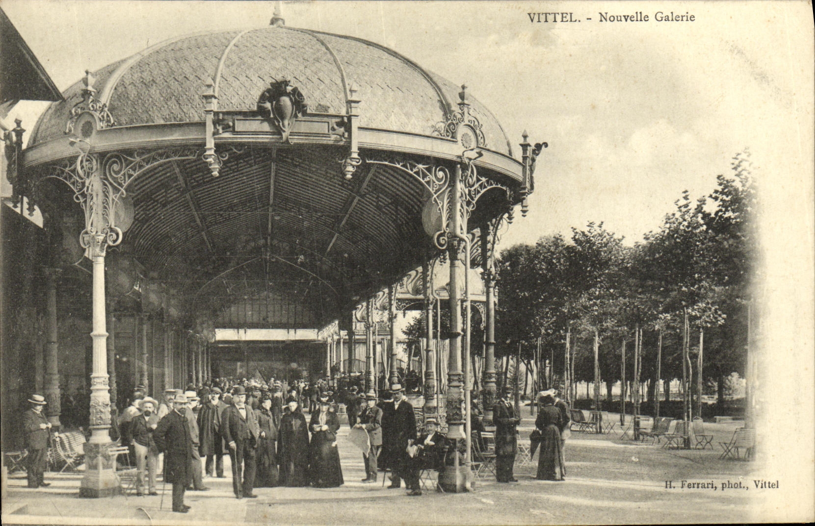 CPA Vittel Nouvelle Galerie