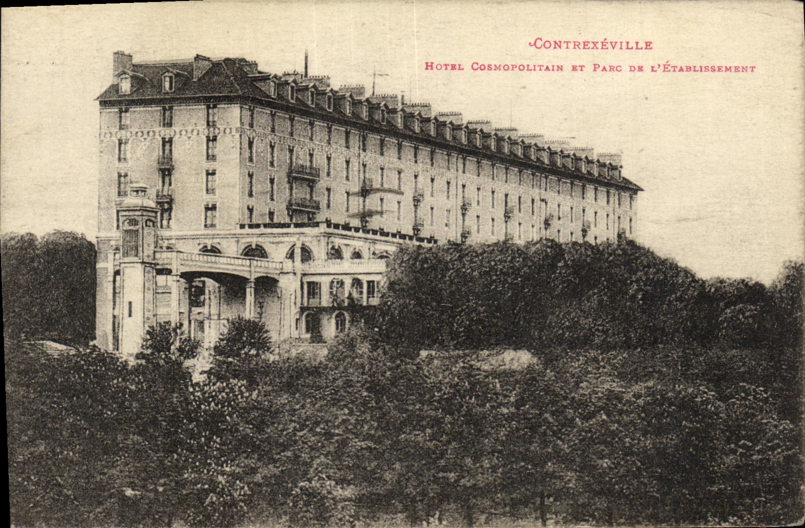 CPA Contrexeville Hotel De Cosmopolitain Et Parc De L Etablissement 