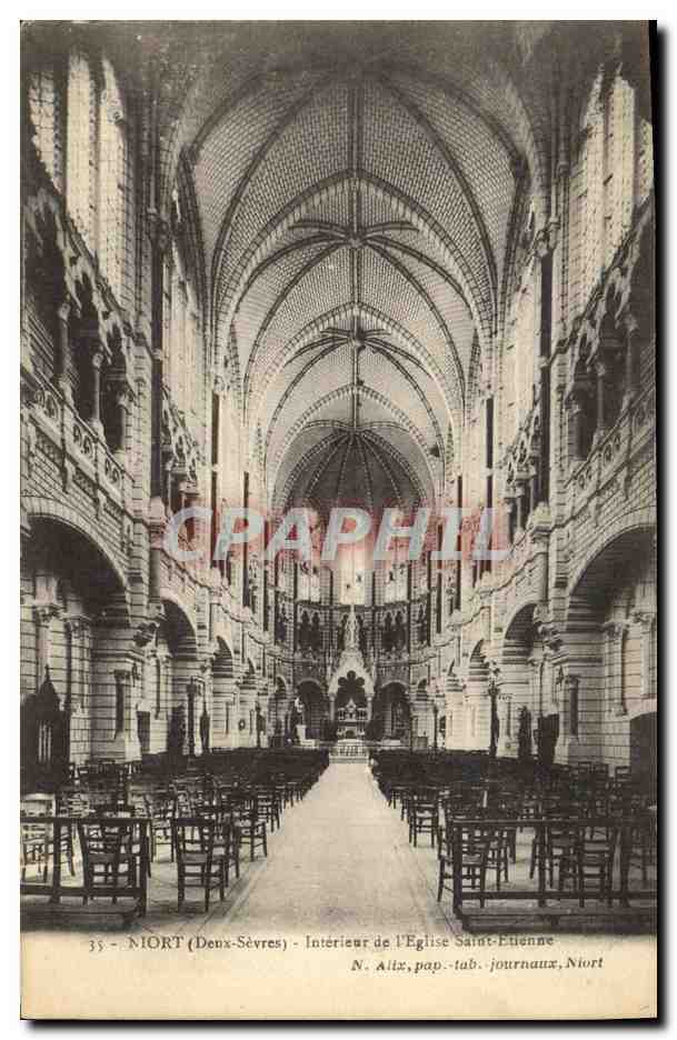 CPA Niort Interieur de l Eglise Saint Etienne