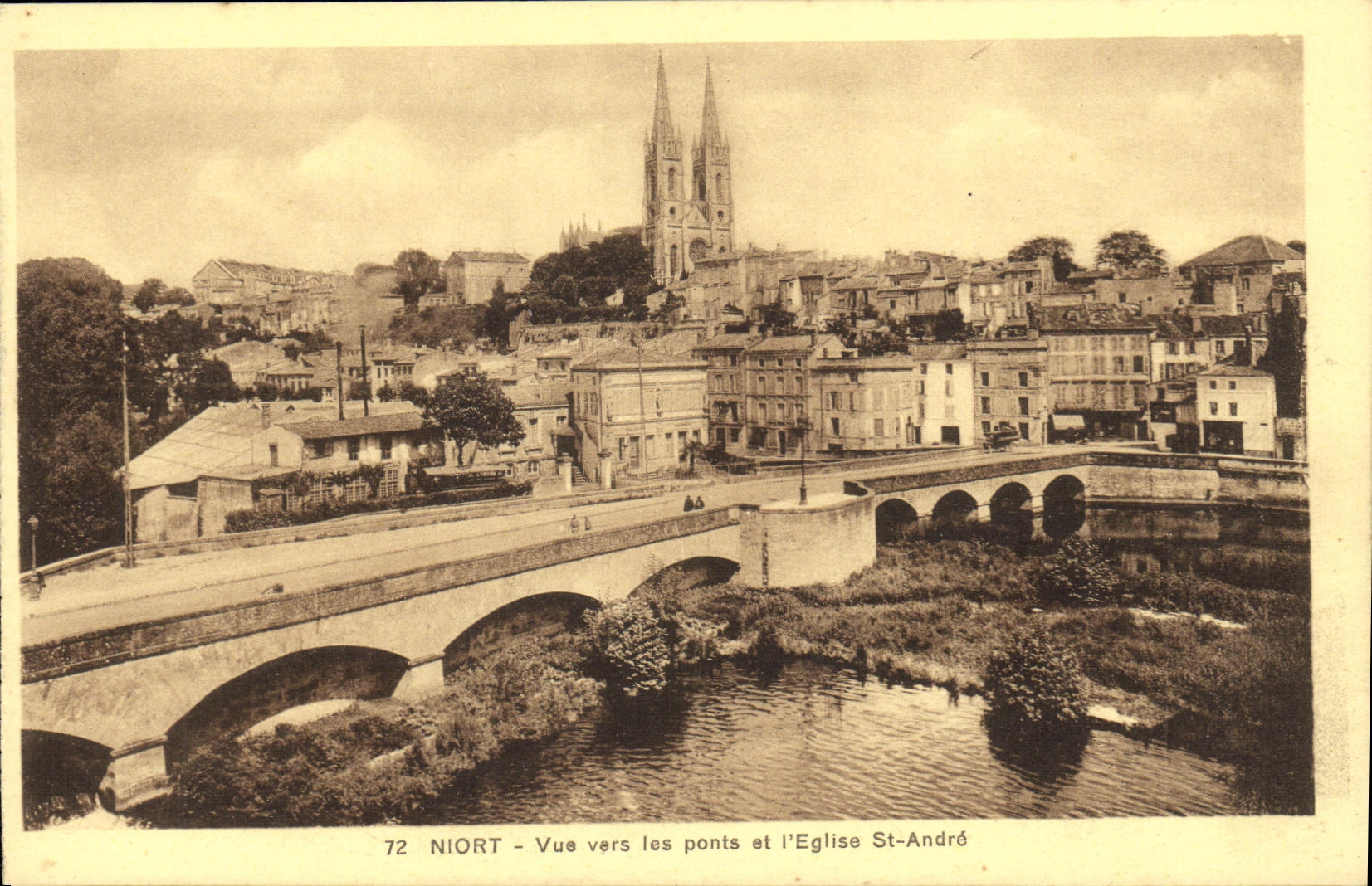 CPA Niort Vue Vers Les Ponts et L Eglise St Anne
