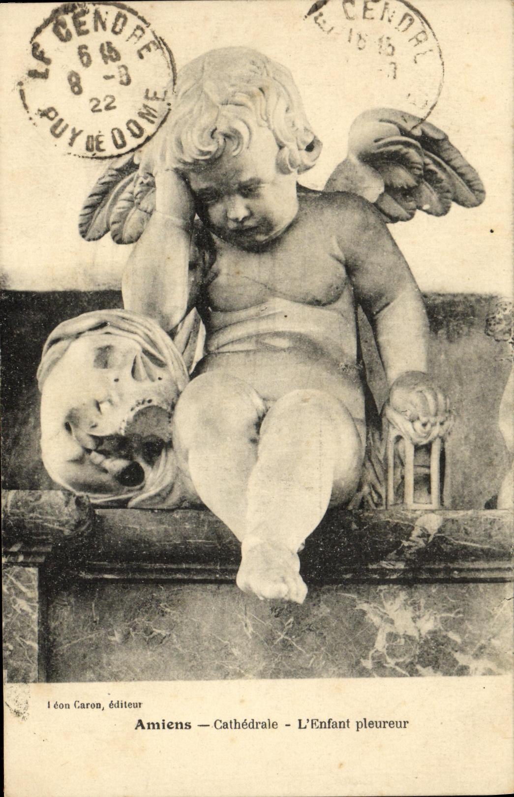 CPA Amiens Cathedrale L Enfant Pleureur
