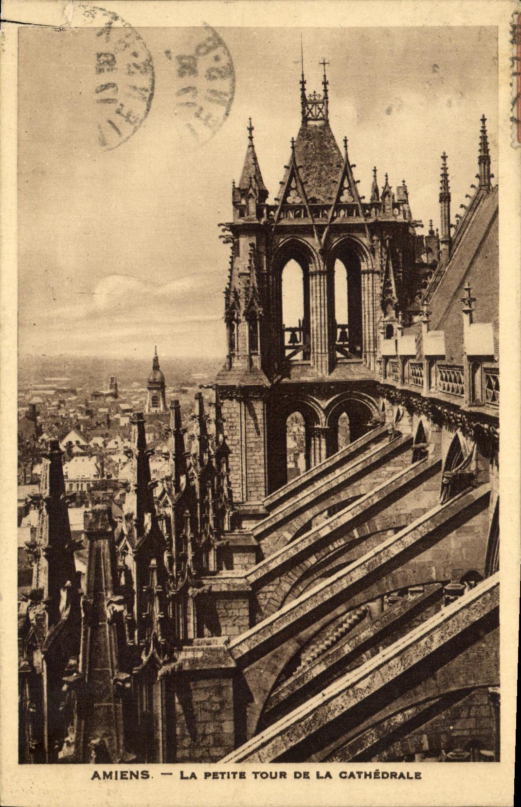 CPA Amiens La Petite Tour De La Cathedrale