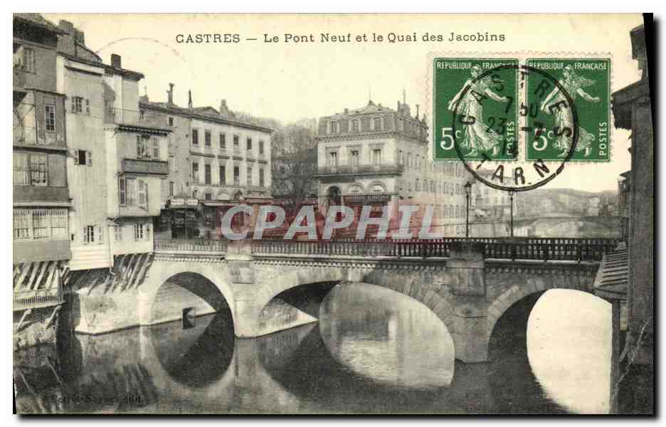 CPA Castres Le Pont Neuf et le Quai Jacobins