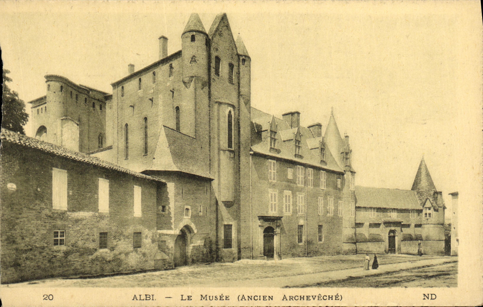 CPA Albi Le Musee