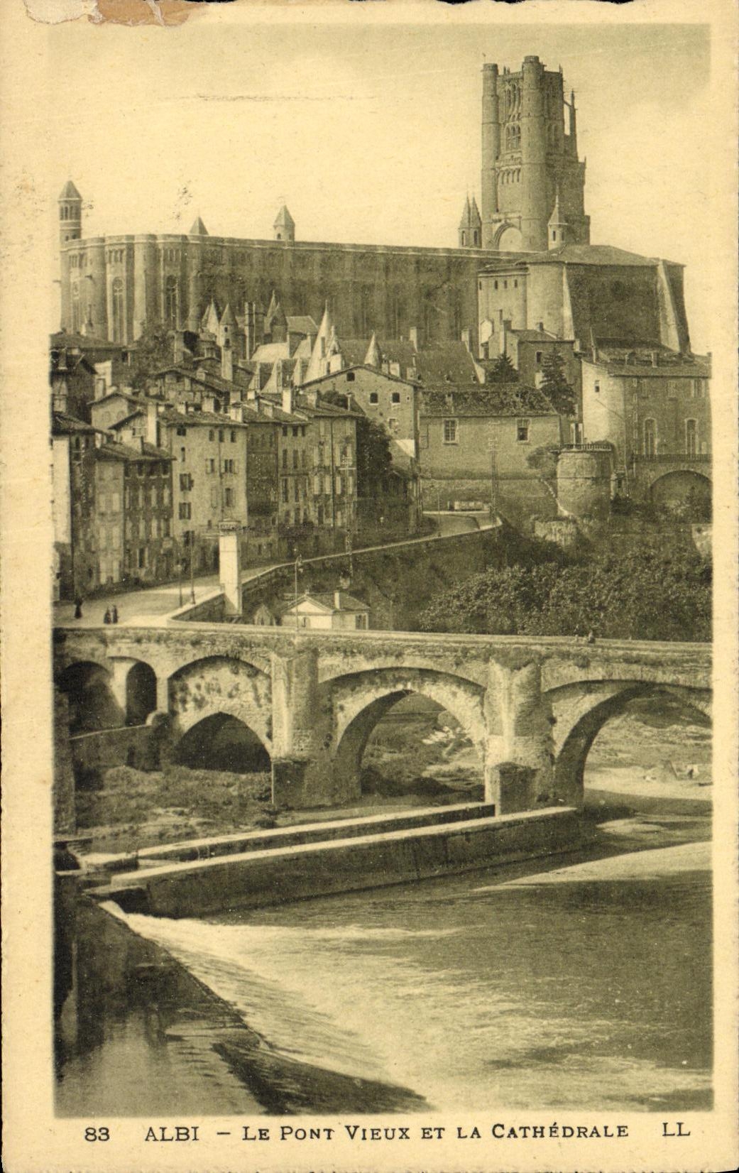 CPA Albi La Cathedrale Le Pont Vieux