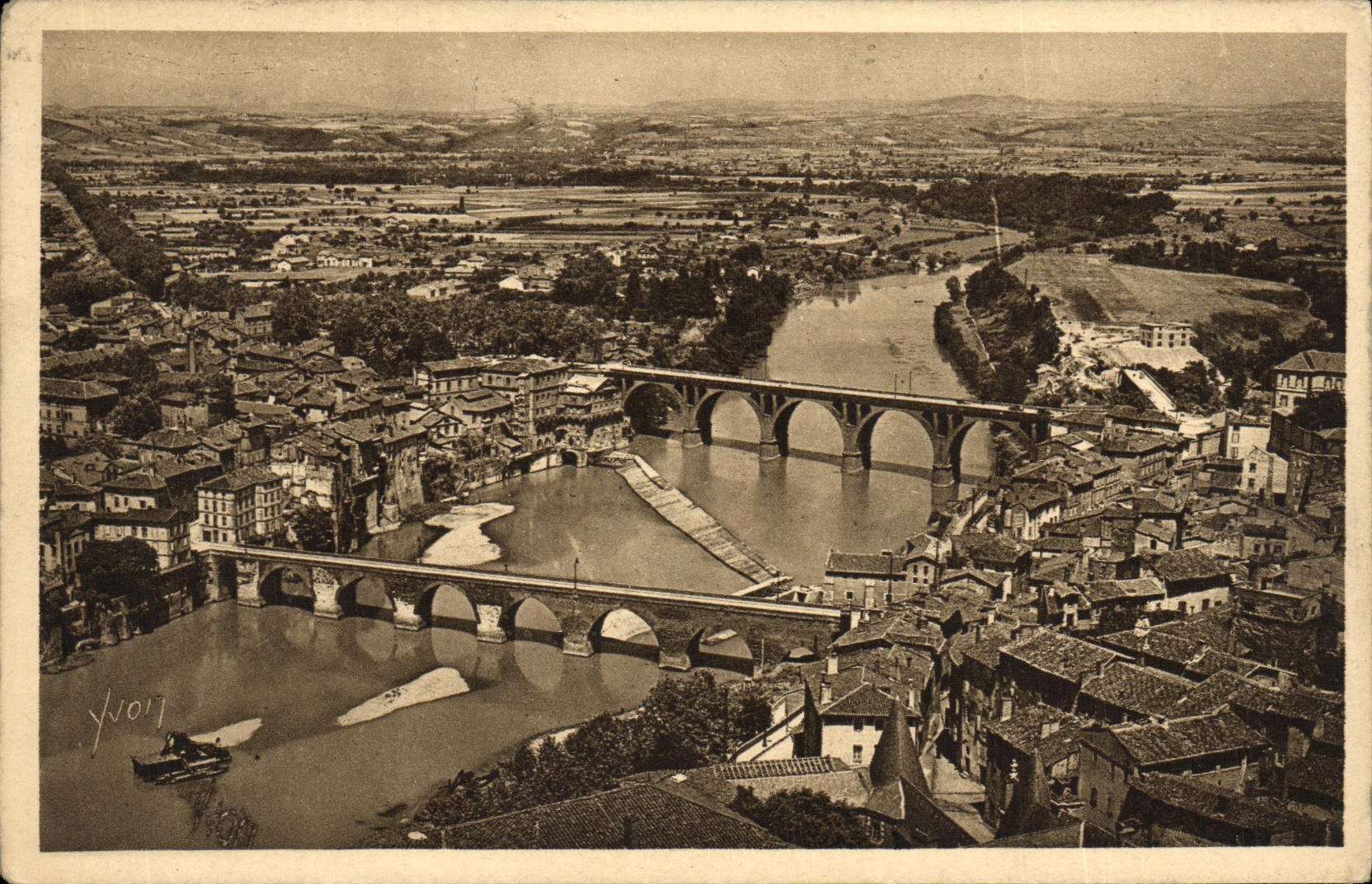 Albi — Vue générale — Le Pont Vieux et le Pont Neuf — Les Éditions d'An Yvon