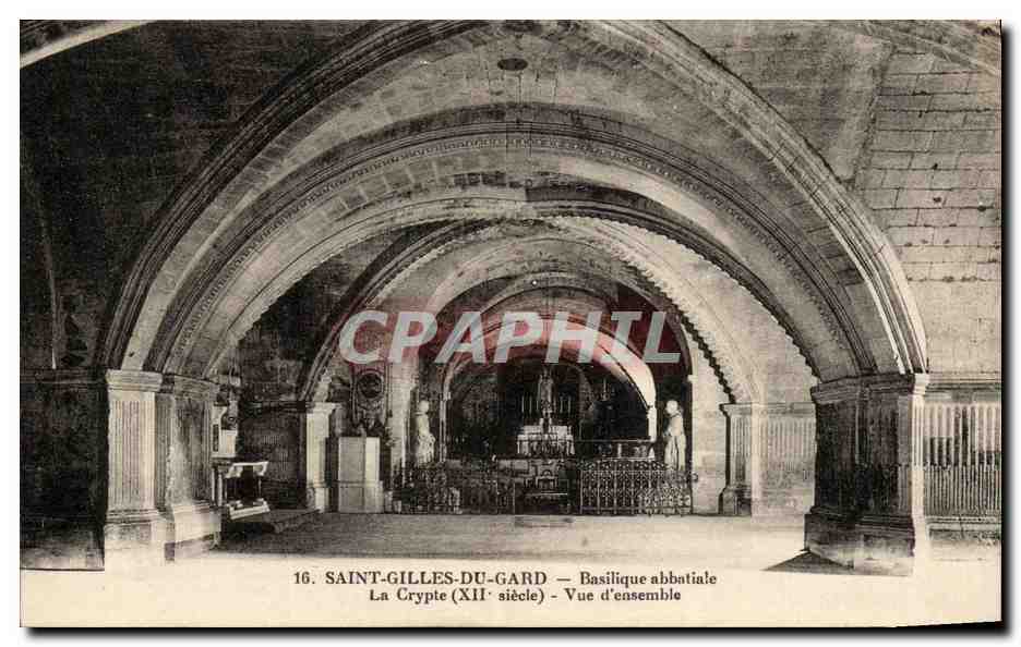 Saint-Gilles-du-Gard — Basilique abbatiale, La Crypte (XIIe siècle) — Vue d'ensemble