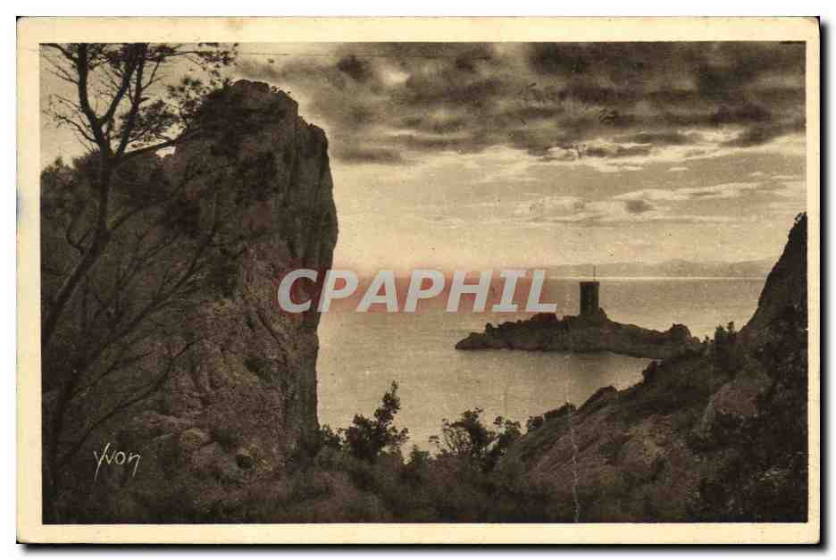 Vue de Saint-Raphaël — Côte d'Azur — éditeur Yvon, n° de série non visible