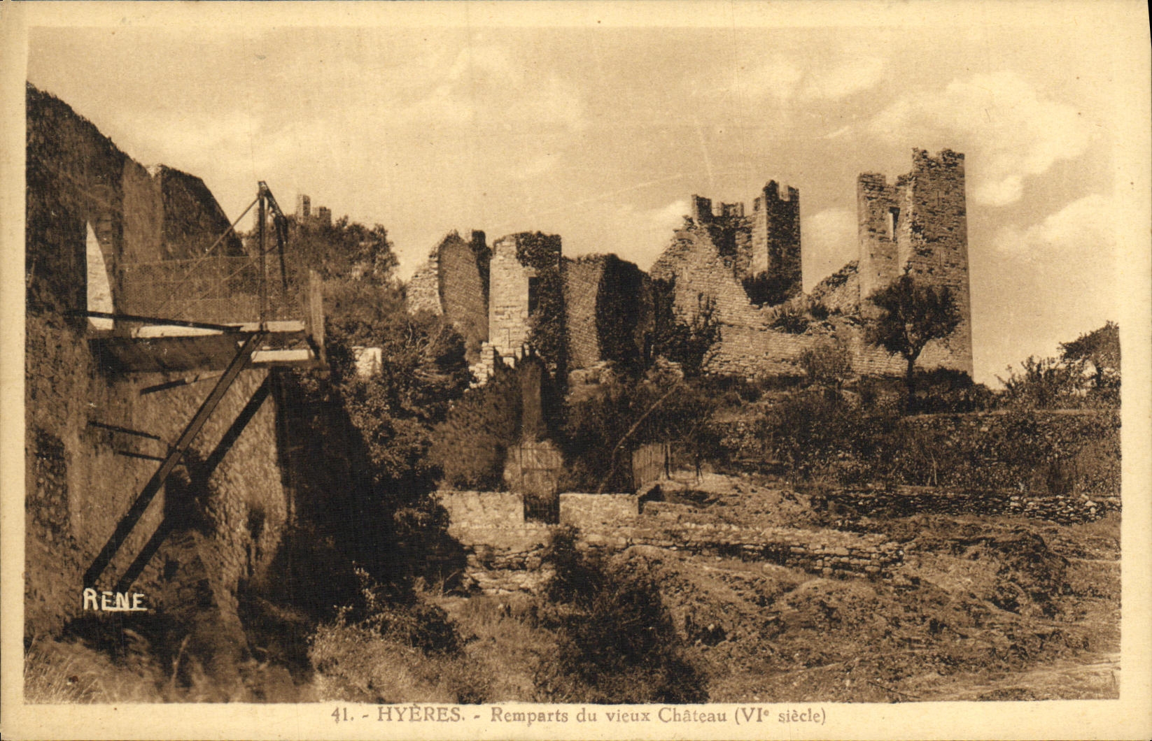 Hyères - Remparts du vieux Château (VIe siècle) — éditeur RENE, n° 41
