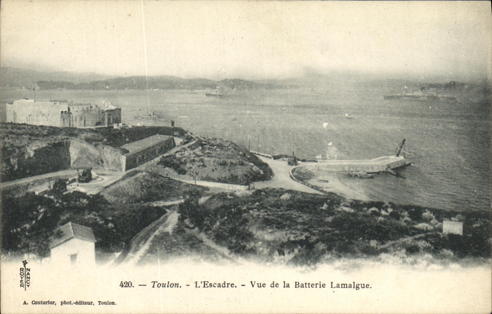CPA Bandol L Escadre Vue De La Batterie Lamalgue Bateaux