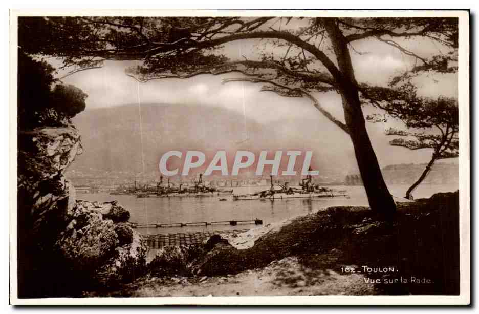 CPA Toulon Vue sur la rade Bateaux 