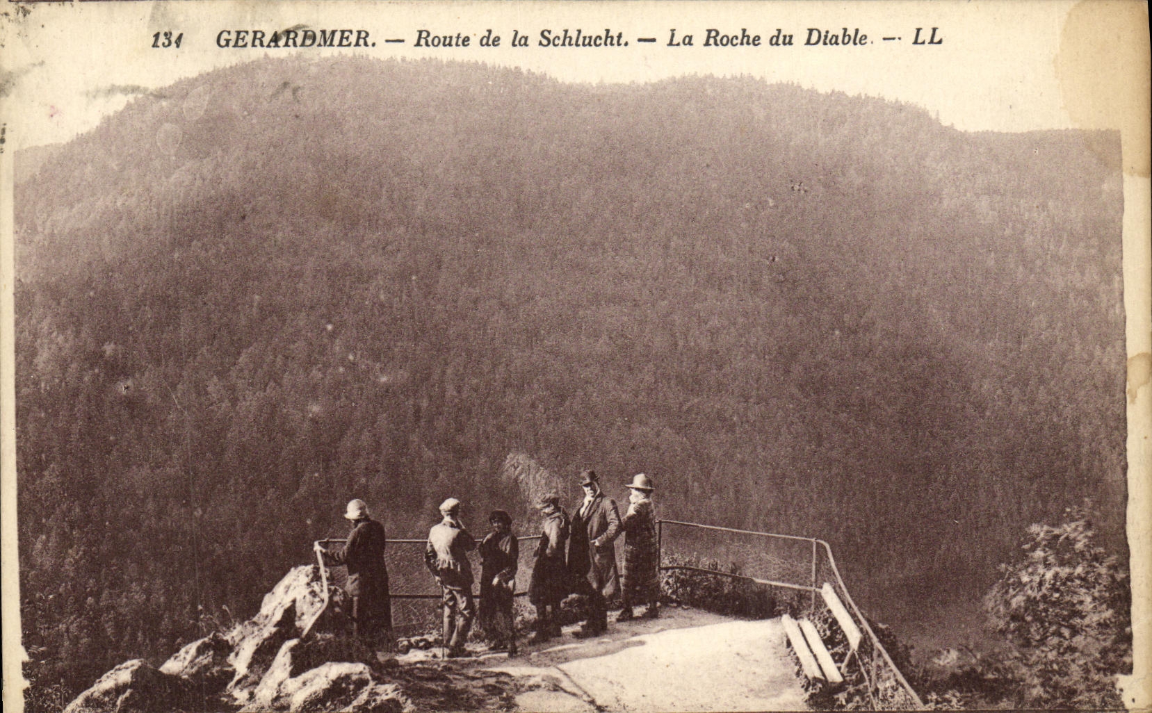 Gerardmer — Route de la Schlucht — La Roche du Diable — LL