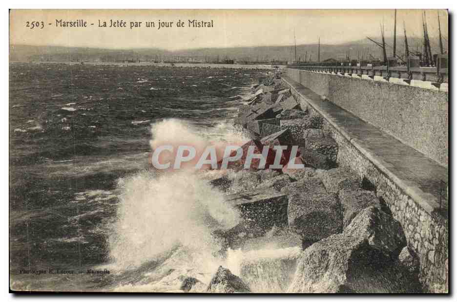CPA Marseille La Jetee Par Un Jour de Mistral 
