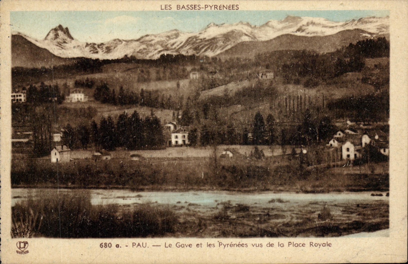 CPA Pau Le Gave Et Les Pyrenees Vus De La Place Royale 