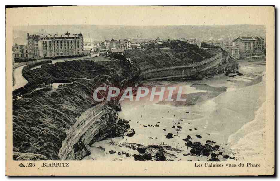 CPA Biarritz Les Falaises Vues Du Phare 