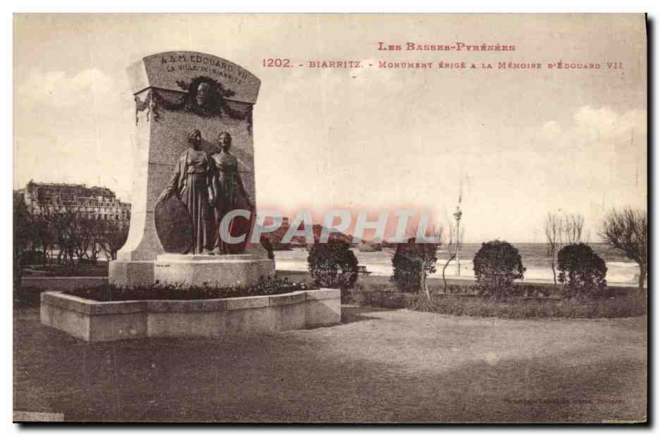 CPA Biarritz Monument erige a La Memoire d Edouard VII