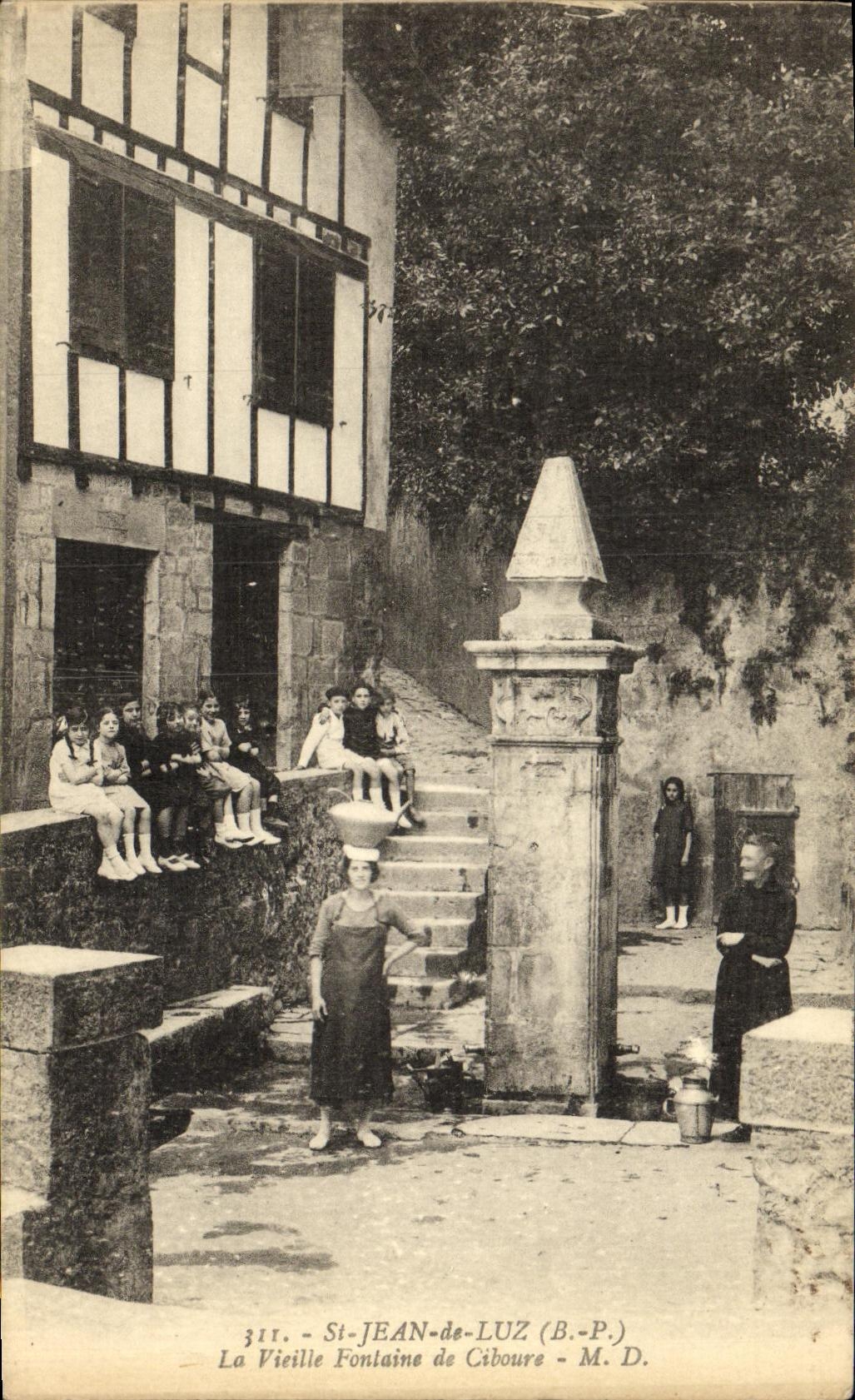 La Vecchia Fontana di Ciboure — St-Jean-de-Luz (B.P.) — M.D.