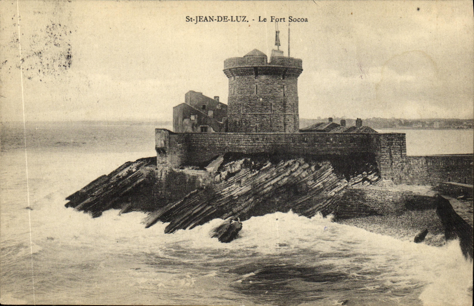 St-Jean-de-Luz - Le Fort Socoa — éditeur imprimeur inconnu, n° de série non visible