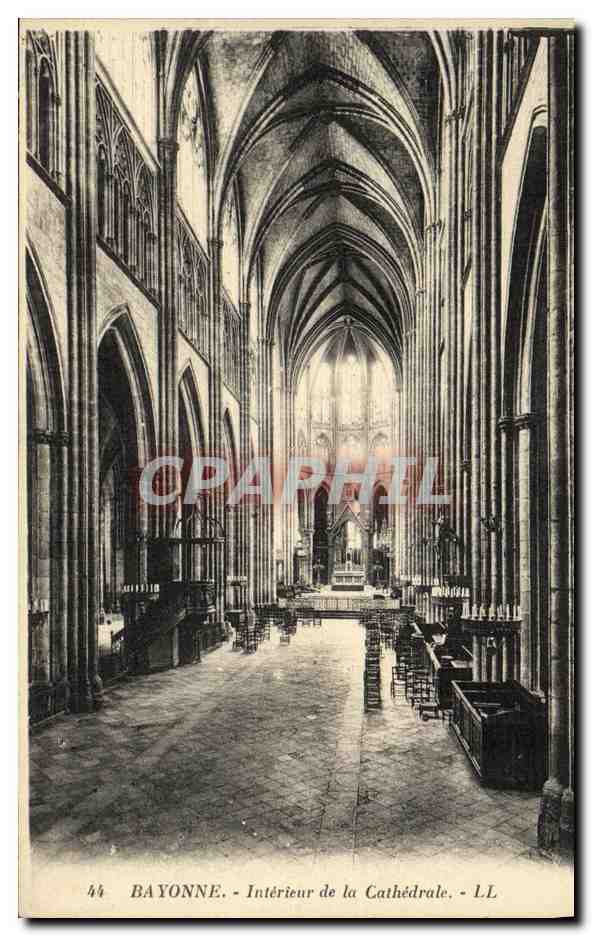 CPA Bayonne Interieur De La Cathedrale 